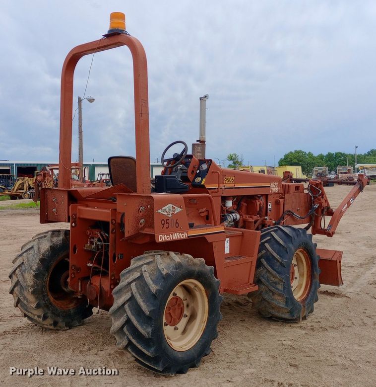 image for item NU9885 1998 Ditch Witch 8020 cable plow