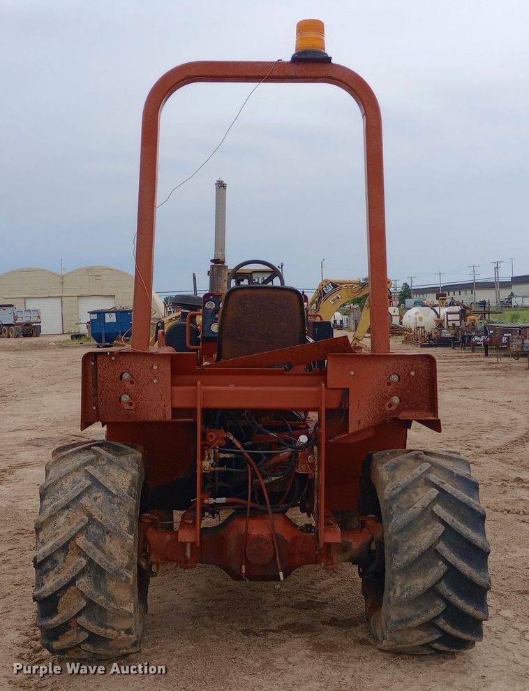 image for item NU9885 1998 Ditch Witch 8020 cable plow