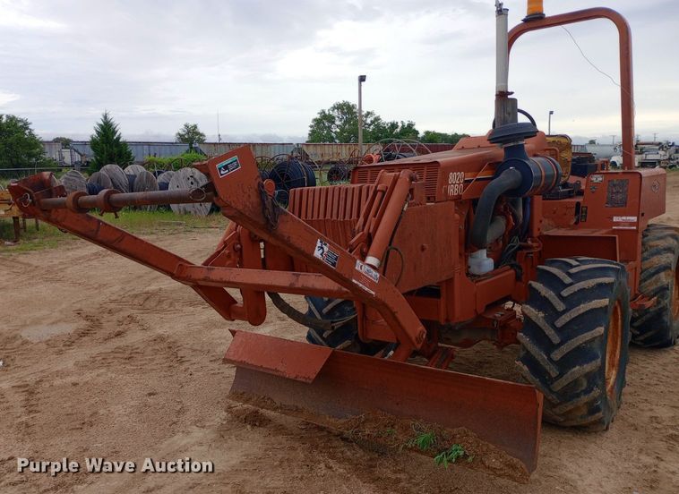 image for item NU9885 1998 Ditch Witch 8020 cable plow