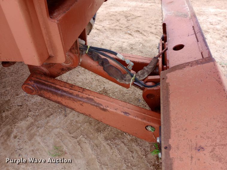 image for item NU9885 1998 Ditch Witch 8020 cable plow