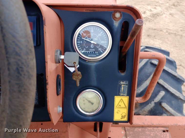 image for item NU9885 1998 Ditch Witch 8020 cable plow