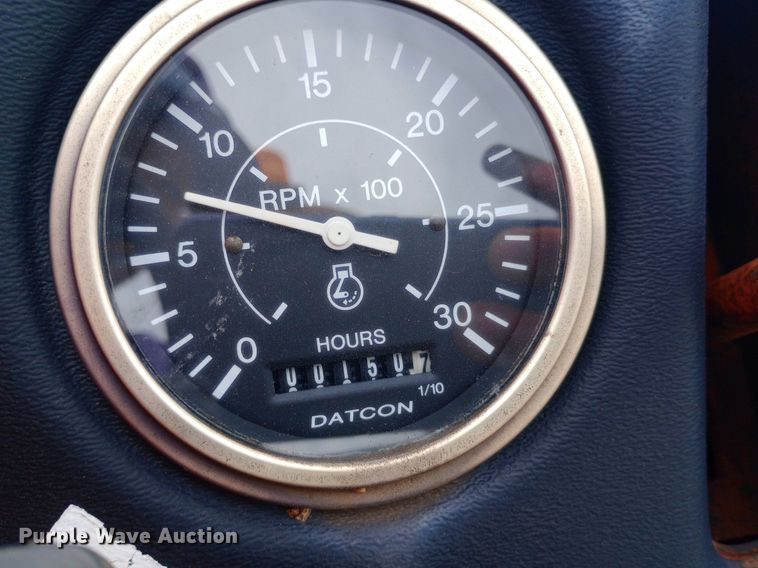 image for item NU9885 1998 Ditch Witch 8020 cable plow