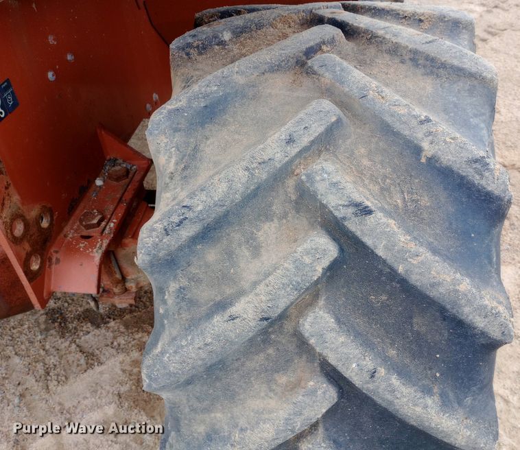 image for item NU9885 1998 Ditch Witch 8020 cable plow