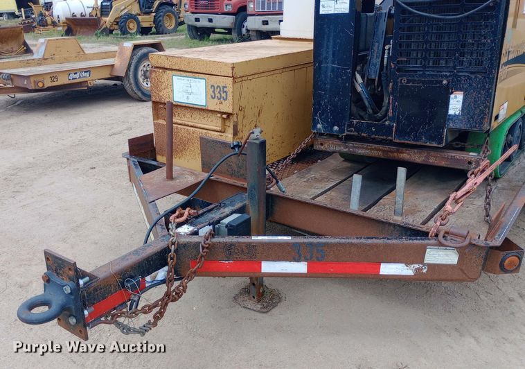 image for item NU9889 2006 Vermeer D6x6 Six Shooter directional boring unit with trailer