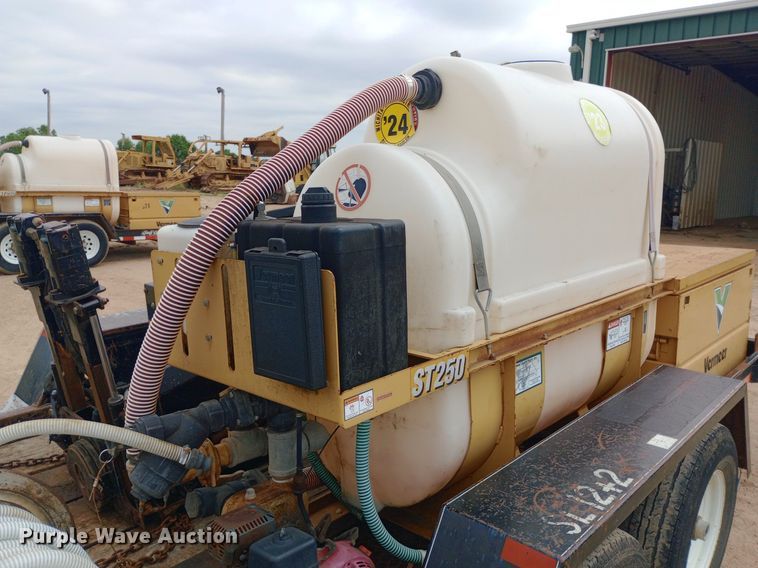 image for item NU9889 2006 Vermeer D6x6 Six Shooter directional boring unit with trailer