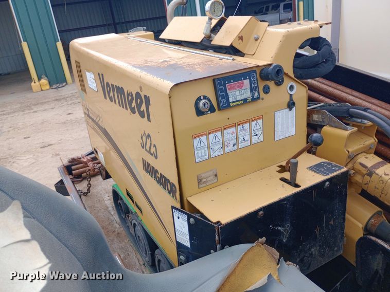 image for item NU9889 2006 Vermeer D6x6 Six Shooter directional boring unit with trailer