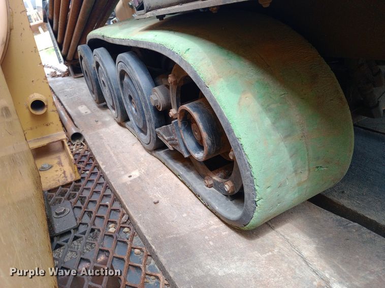 image for item NU9889 2006 Vermeer D6x6 Six Shooter directional boring unit with trailer