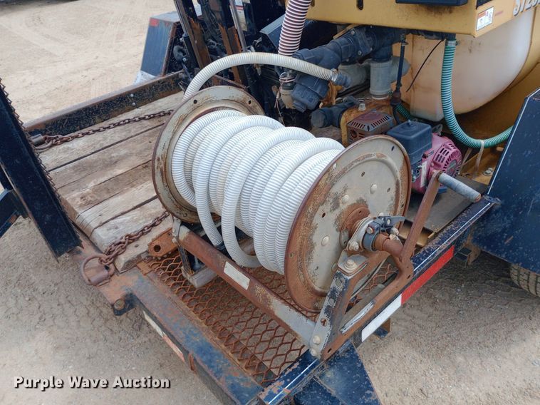 image for item NU9889 2006 Vermeer D6x6 Six Shooter directional boring unit with trailer