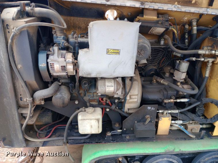 image for item NU9889 2006 Vermeer D6x6 Six Shooter directional boring unit with trailer