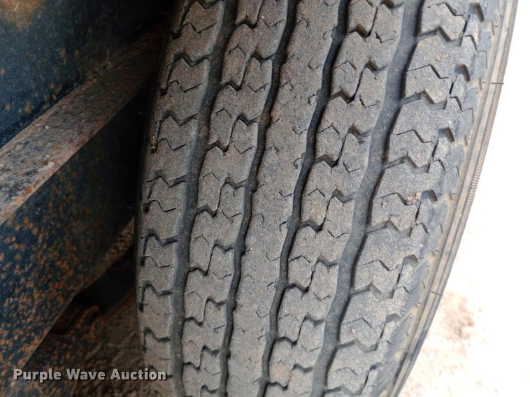 image for item NU9889 2006 Vermeer D6x6 Six Shooter directional boring unit with trailer