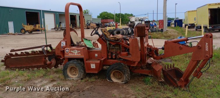 image for item NU9890 1990 Ditch Witch 3500 trencher