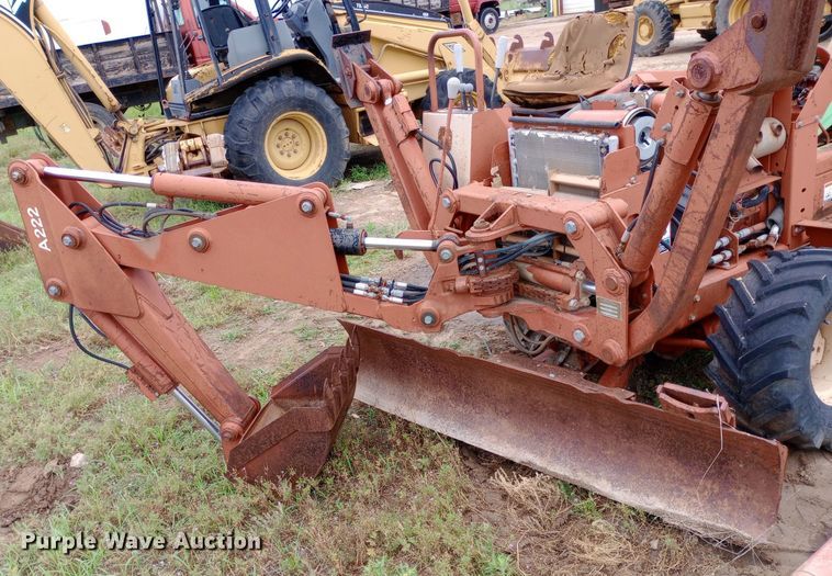image for item NU9890 1990 Ditch Witch 3500 trencher