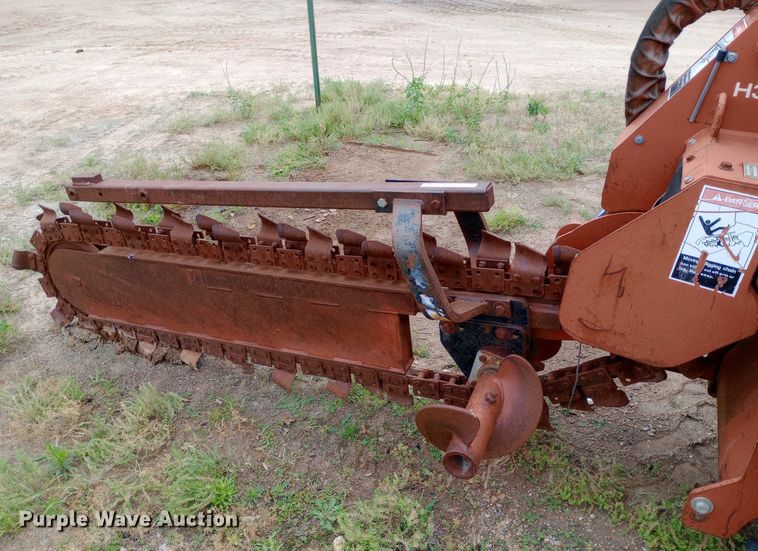 image for item NU9890 1990 Ditch Witch 3500 trencher
