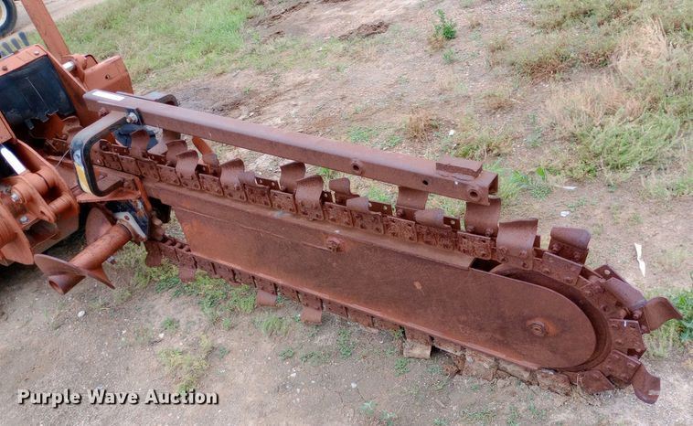 image for item NU9890 1990 Ditch Witch 3500 trencher