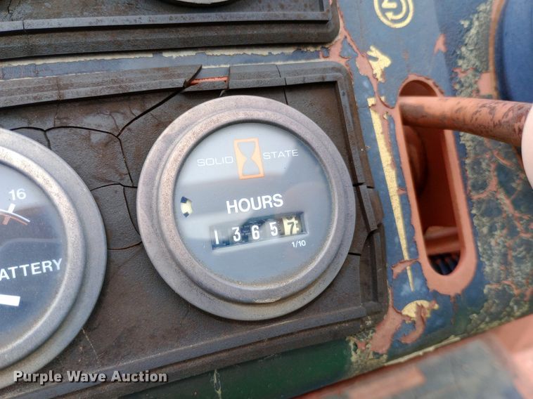 image for item NU9890 1990 Ditch Witch 3500 trencher