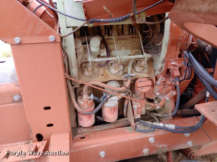 image for item NU9890 1990 Ditch Witch 3500 trencher