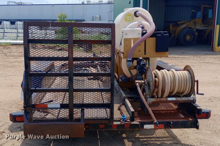 image for item NU9891 Vermeer ST 250 mud mixer