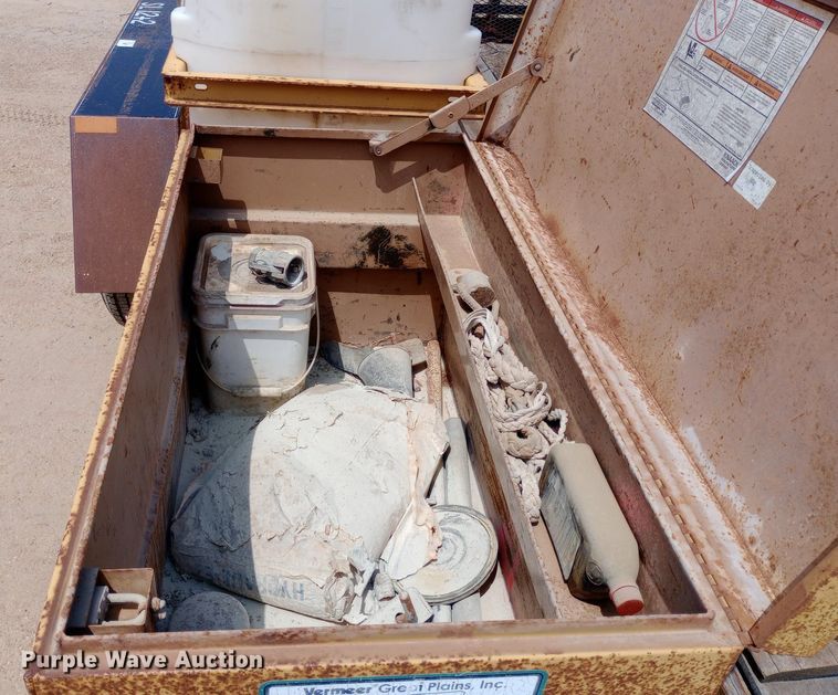 image for item NU9891 Vermeer ST 250 mud mixer