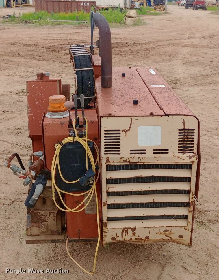 image for item NU9893 1999 Ditch Witch JT520 directional boring unit