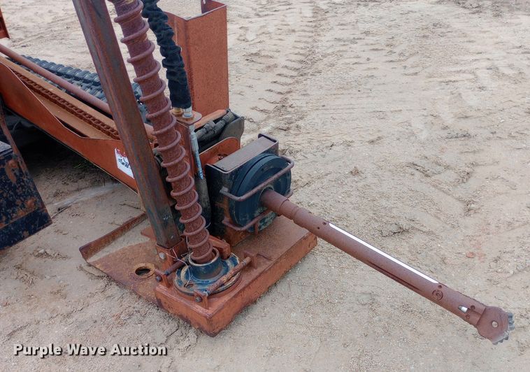 image for item NU9893 1999 Ditch Witch JT520 directional boring unit