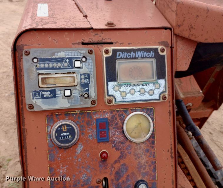 image for item NU9893 1999 Ditch Witch JT520 directional boring unit