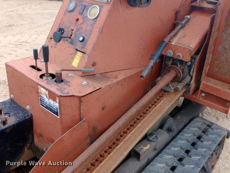 image for item NU9893 1999 Ditch Witch JT520 directional boring unit