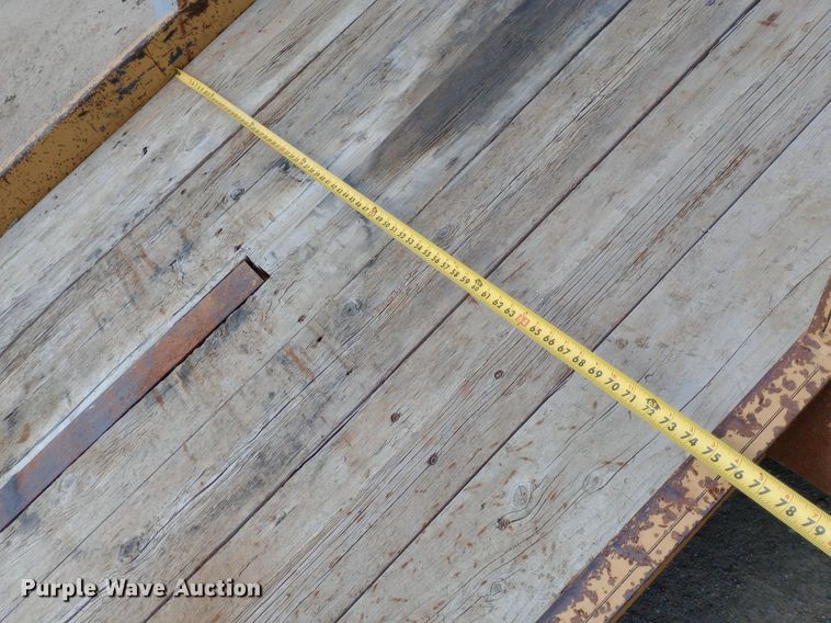 image for item NU9895 2005 Redi Haul ML7460 tilt deck equipment trailer