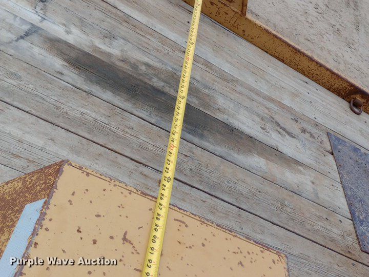 image for item NU9895 2005 Redi Haul ML7460 tilt deck equipment trailer