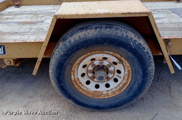 image for item NU9895 2005 Redi Haul ML7460 tilt deck equipment trailer