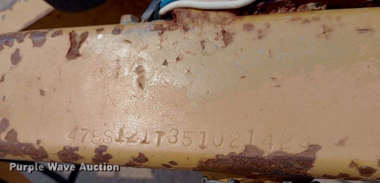 image for item NU9895 2005 Redi Haul ML7460 tilt deck equipment trailer