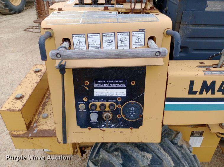 image for item NU9898 2004 Vermeer LM42 vibratory cable plow