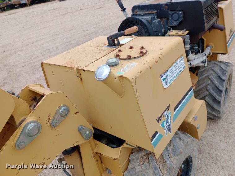 image for item NU9898 2004 Vermeer LM42 vibratory cable plow