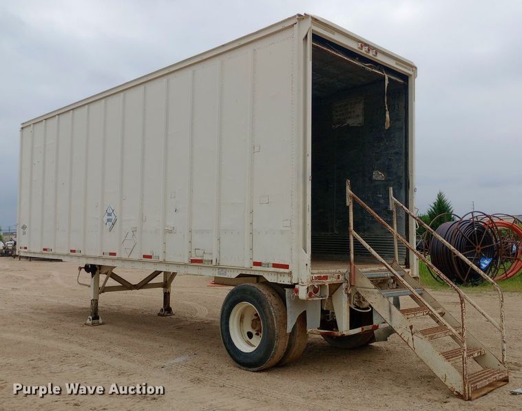 image for item NU9899 1984 Fruehauf dry van trailer