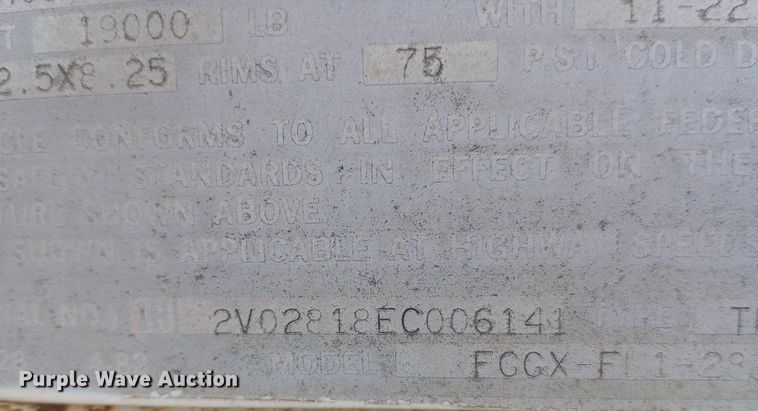 image for item NU9899 1984 Fruehauf dry van trailer