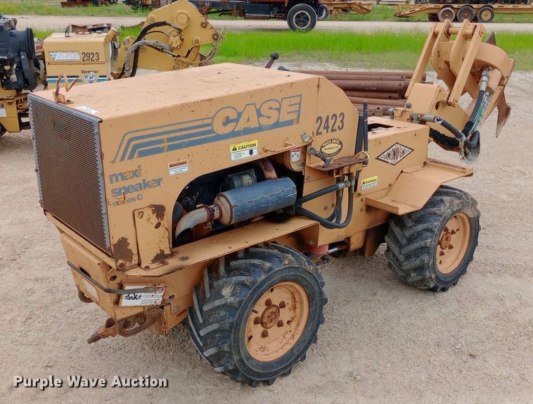 image for item NU9901 2000 Case Maxi Sneaker C vibratory cable plow