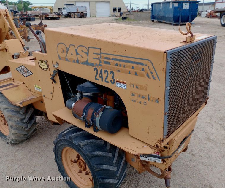 image for item NU9901 2000 Case Maxi Sneaker C vibratory cable plow