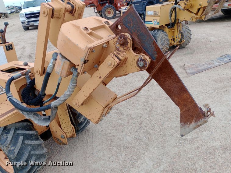 image for item NU9901 2000 Case Maxi Sneaker C vibratory cable plow