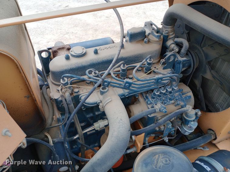 image for item NU9901 2000 Case Maxi Sneaker C vibratory cable plow