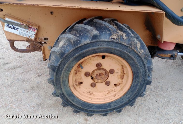 image for item NU9901 2000 Case Maxi Sneaker C vibratory cable plow