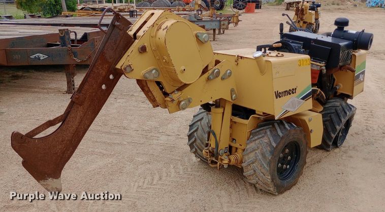 image for item NU9902 2007 Vermeer LM42 vibratory cable plow