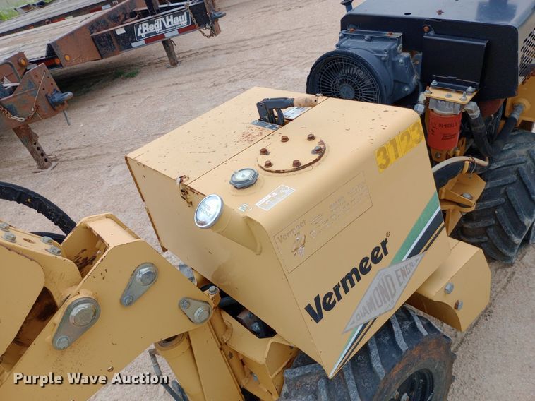 image for item NU9902 2007 Vermeer LM42 vibratory cable plow