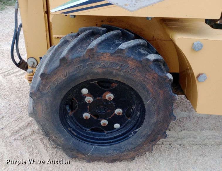 image for item NU9902 2007 Vermeer LM42 vibratory cable plow