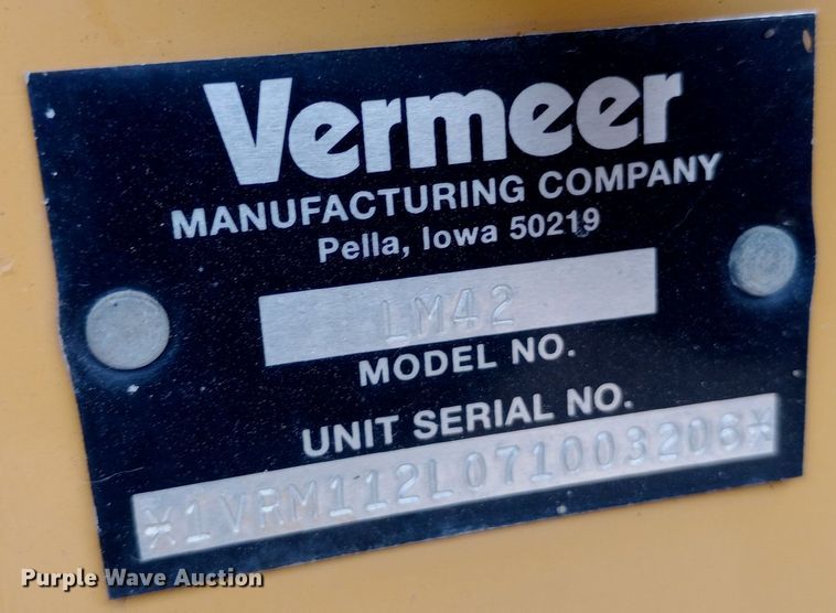 image for item NU9902 2007 Vermeer LM42 vibratory cable plow