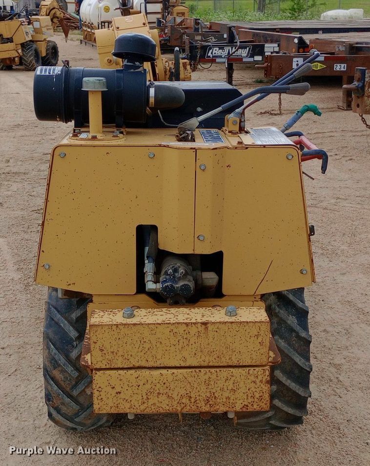 image for item NU9903 2007 Vermeer LM42 vibratory cable plow