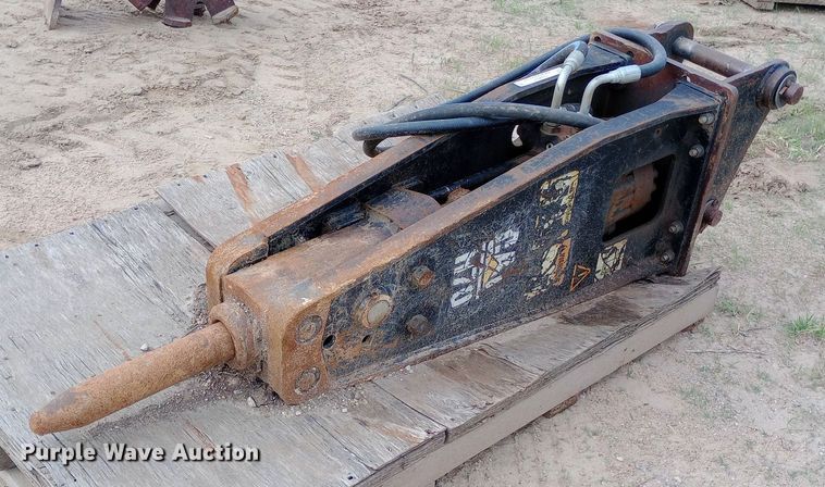 image for item NU9904 Caterpillar  H70 breaker