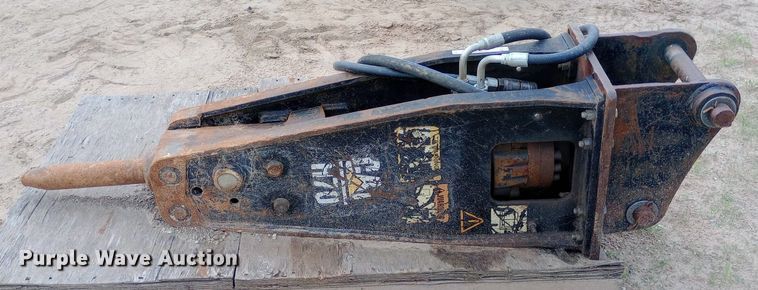 image for item NU9904 Caterpillar  H70 breaker