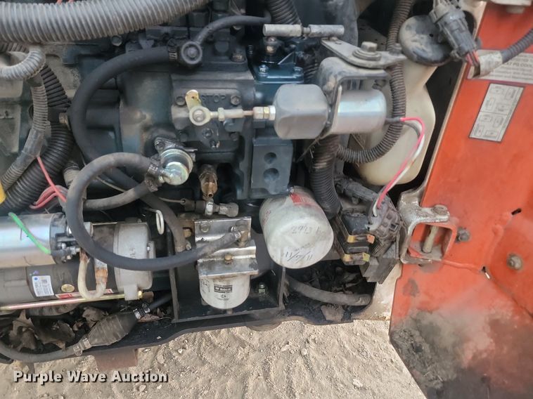 image for item NZ9930 1996 Bobcat  763 skid steer loader