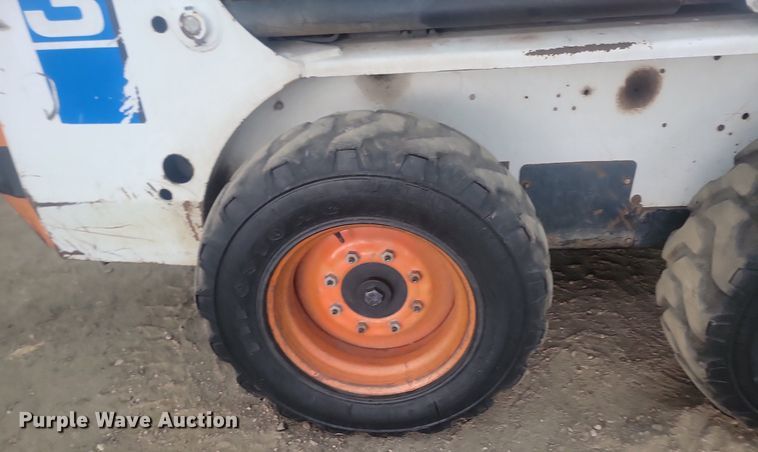 image for item NZ9930 1996 Bobcat  763 skid steer loader