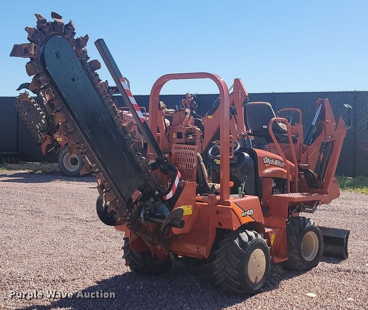 image for item NZ9931 2019 Ditch Witch RT45 trencher