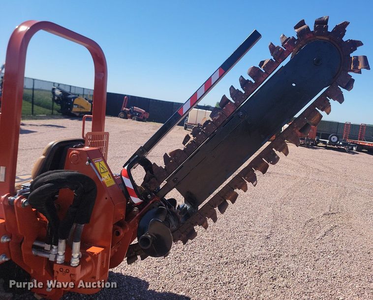 image for item NZ9931 2019 Ditch Witch RT45 trencher